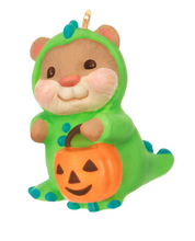 Load image into Gallery viewer, Mini Costumed Cutie Ornament, 1.1&quot;
